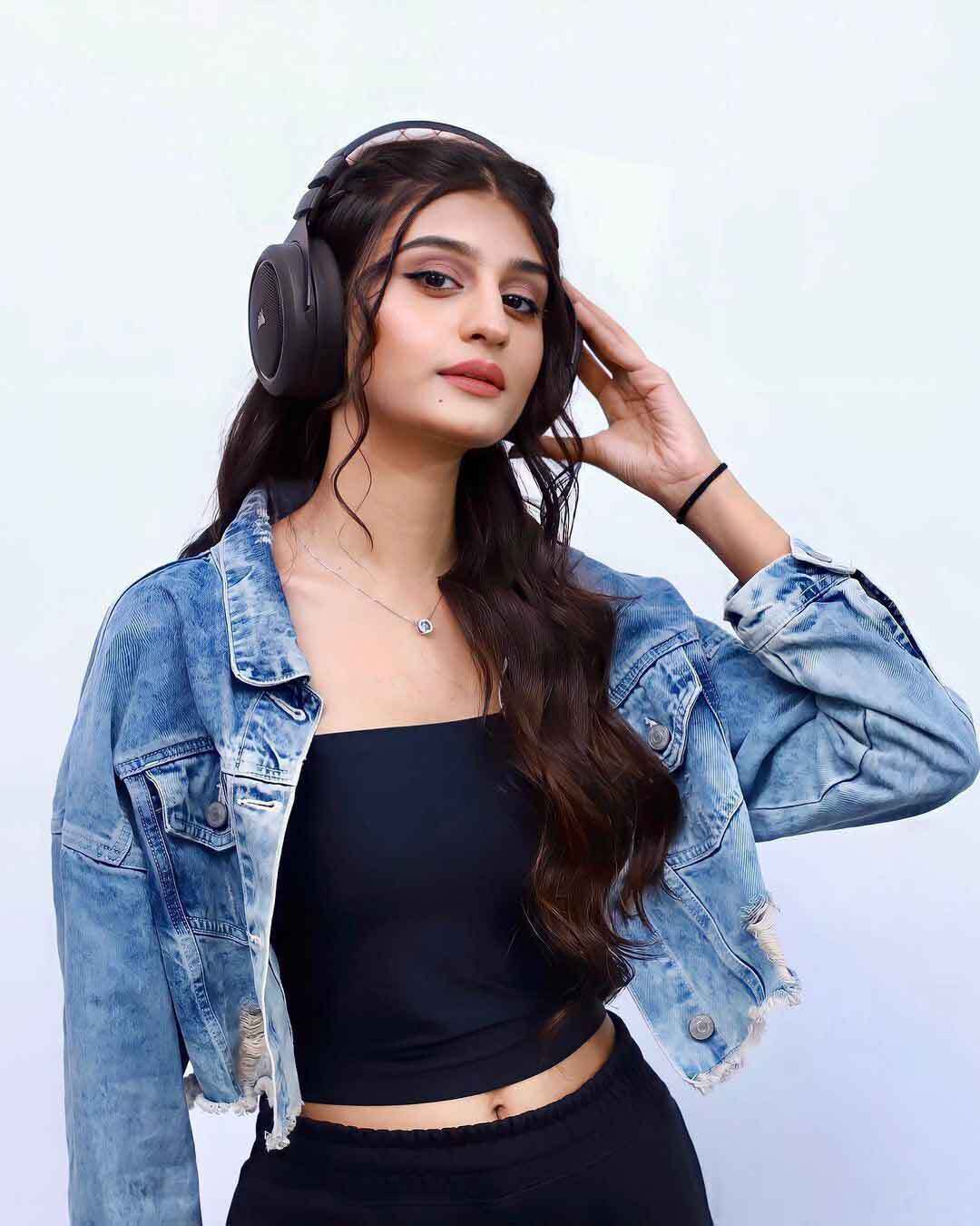 top-5-female-streamers-conquering-the-gaming-industry-in-india